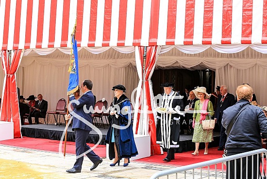The Lord Mayor of London & Worshipful Master of Cartmen, Dignitaries.